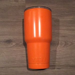 30 oz YETI thermal rambler/tumbler